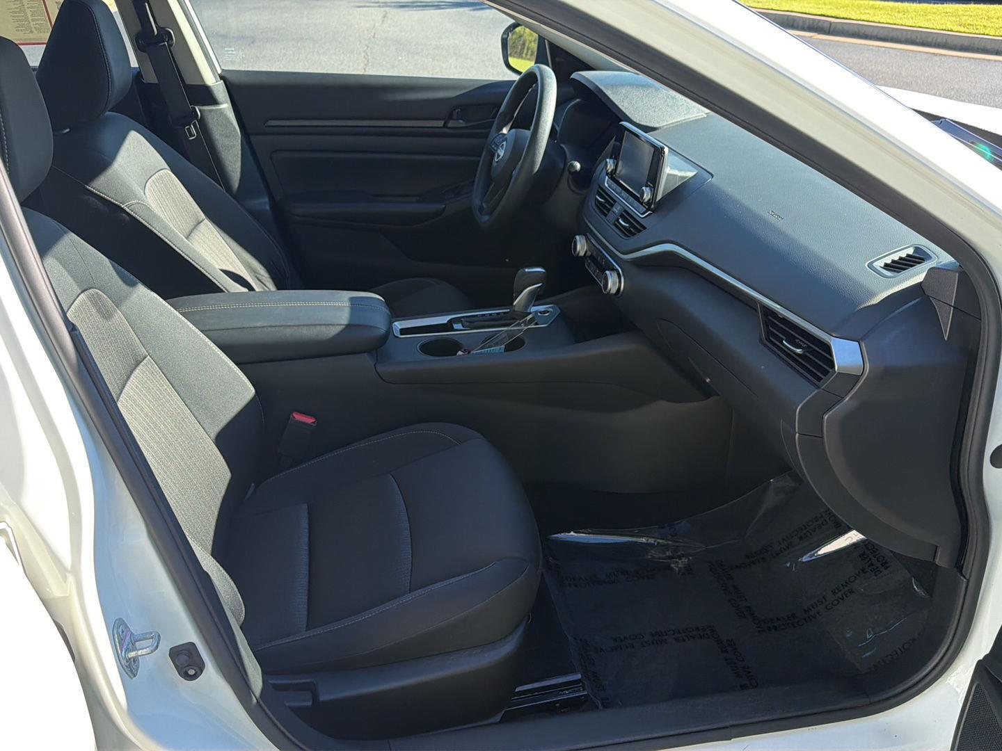 Used 2024 Nissan Altima Sedan
