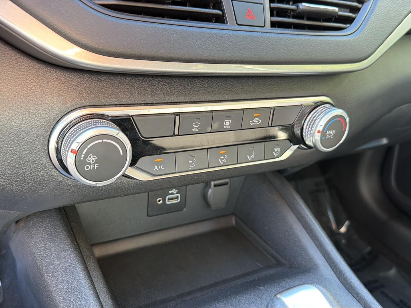 Used 2024 Nissan Altima Sedan