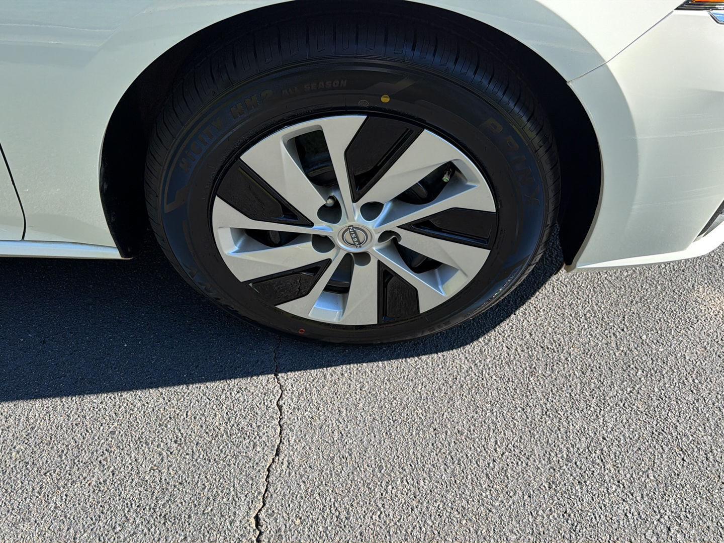 Used 2024 Nissan Altima Sedan