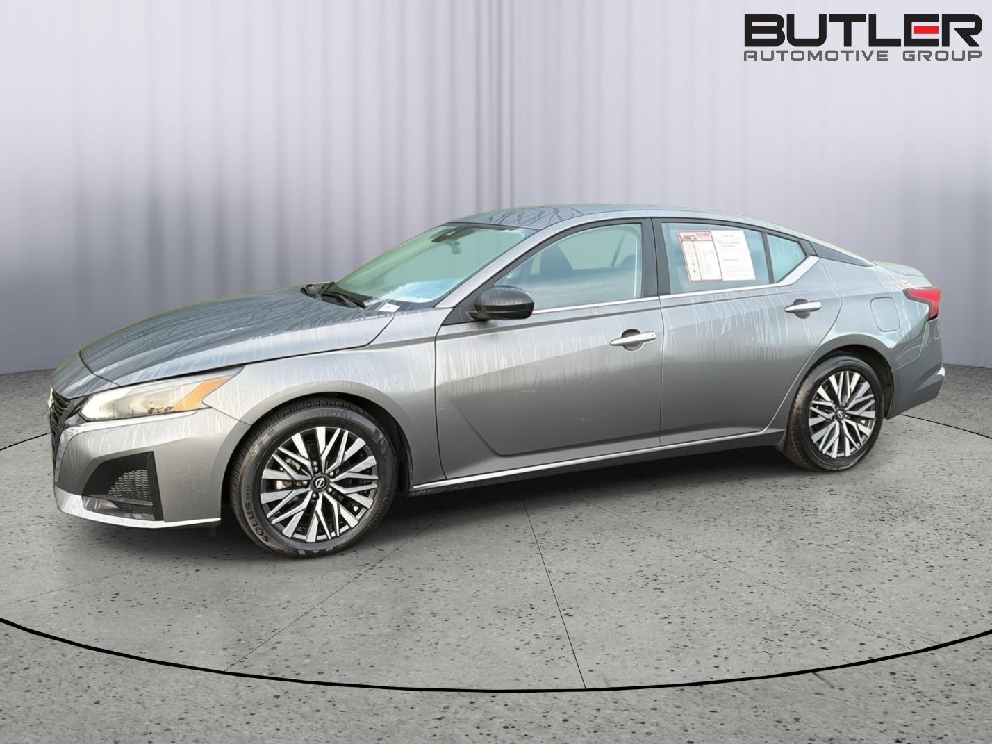 Used 2025 Nissan Altima Sedan