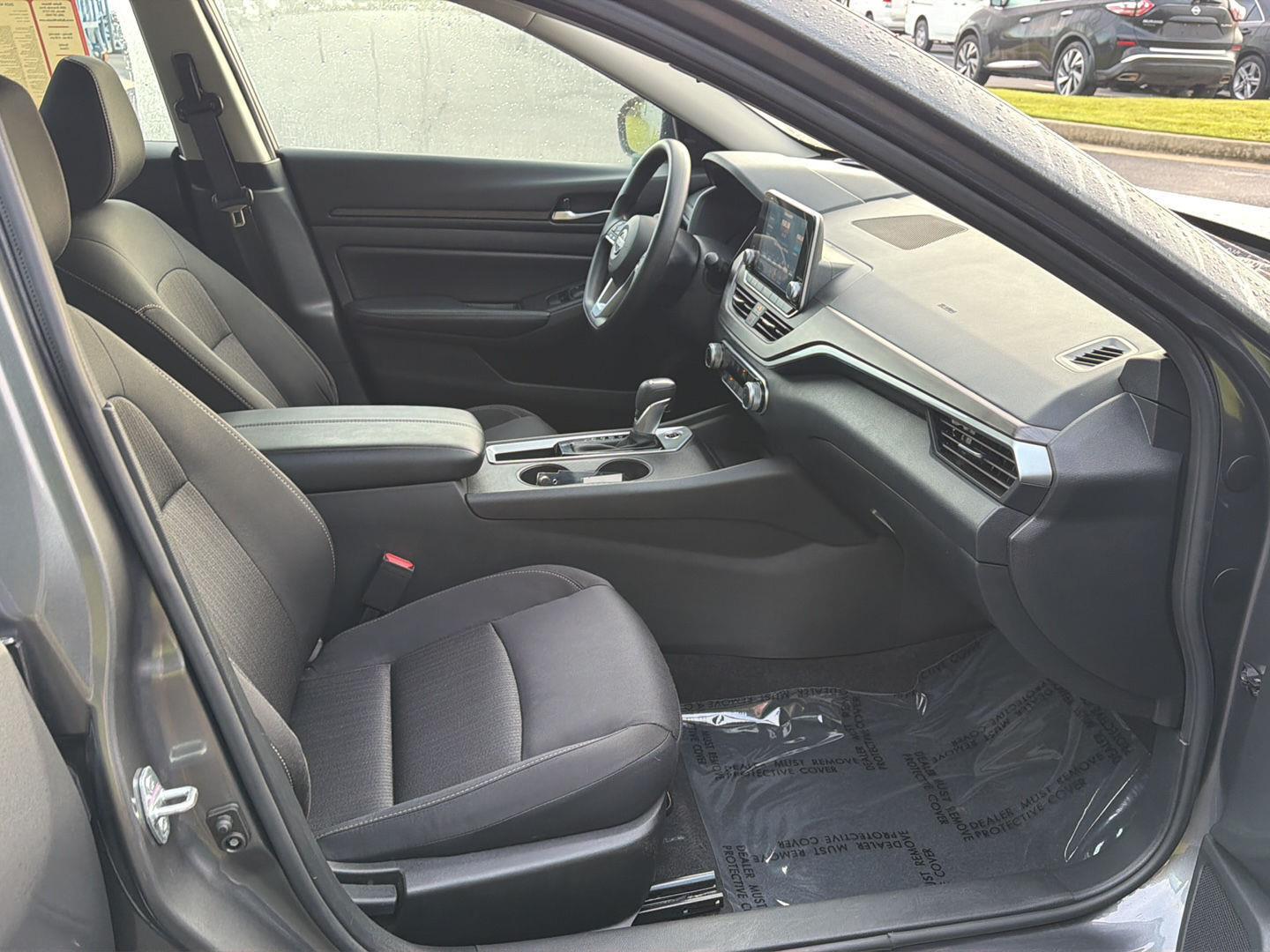 Used 2025 Nissan Altima Sedan