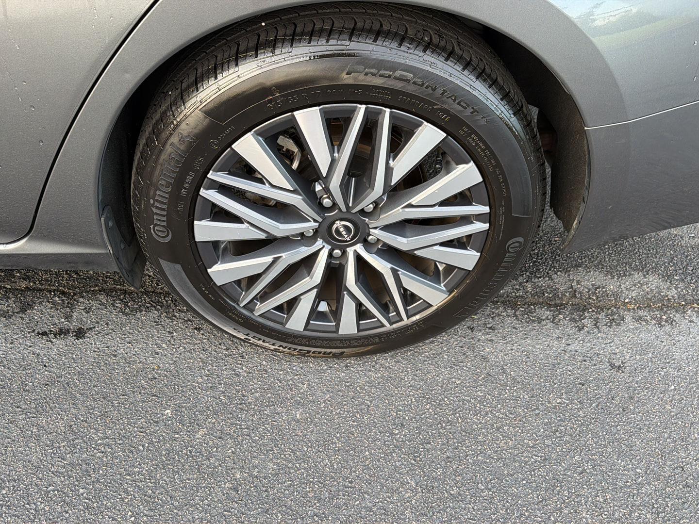 Used 2025 Nissan Altima Sedan