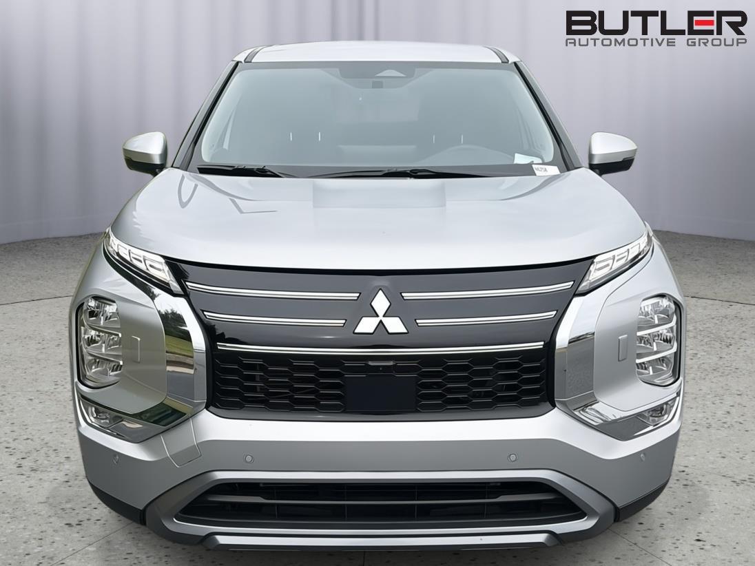 Used 2025 Mitsubishi Outlander Sedan