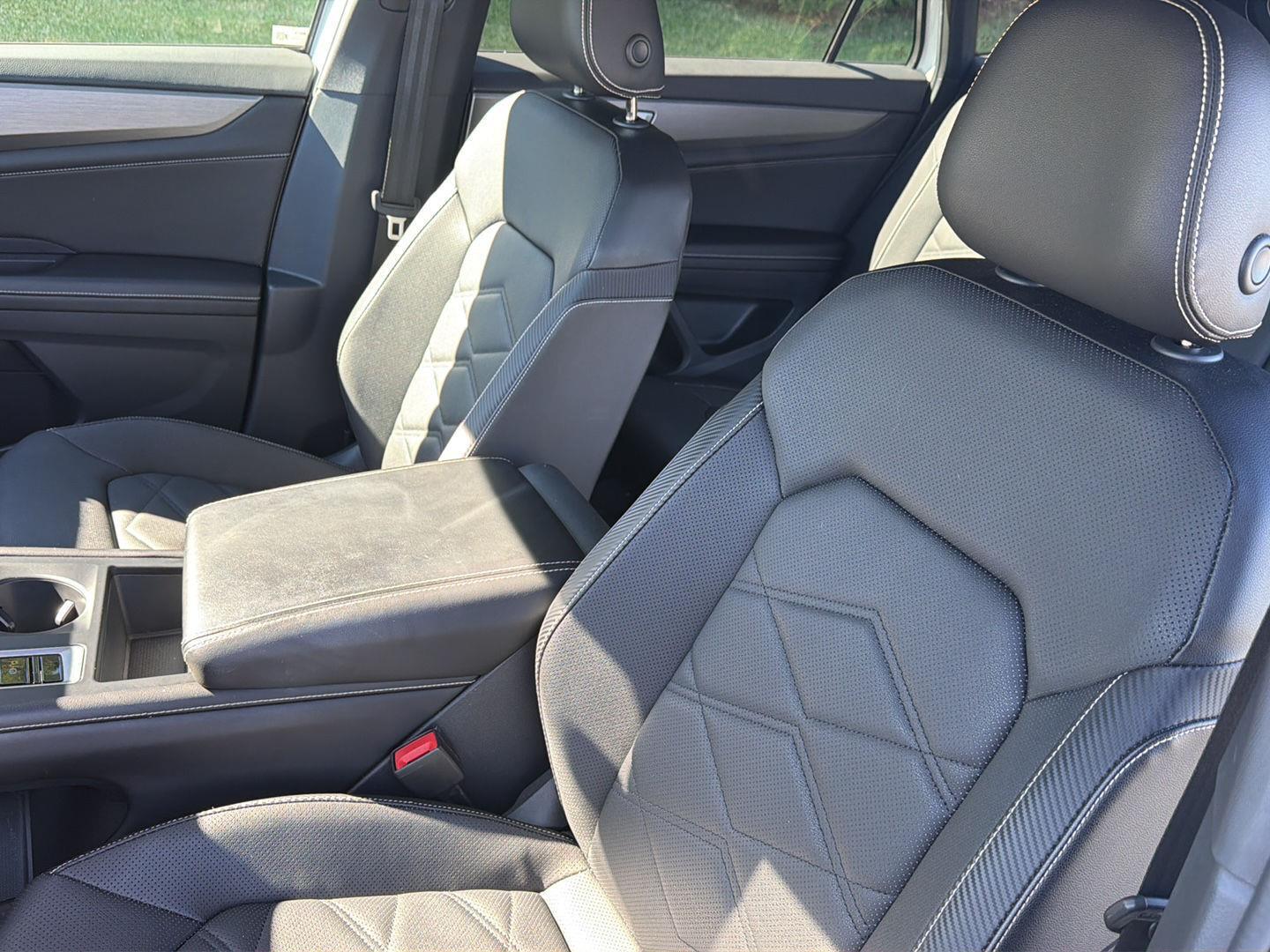 Used 2024 Volkswagen Atlas Cross Sport SUV