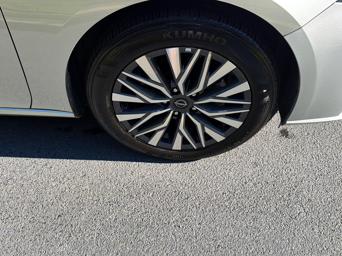 Used 2025 Nissan Altima Sedan