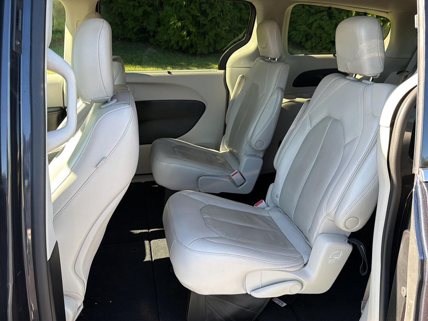 Used 2021 Chrysler Pacifica Van