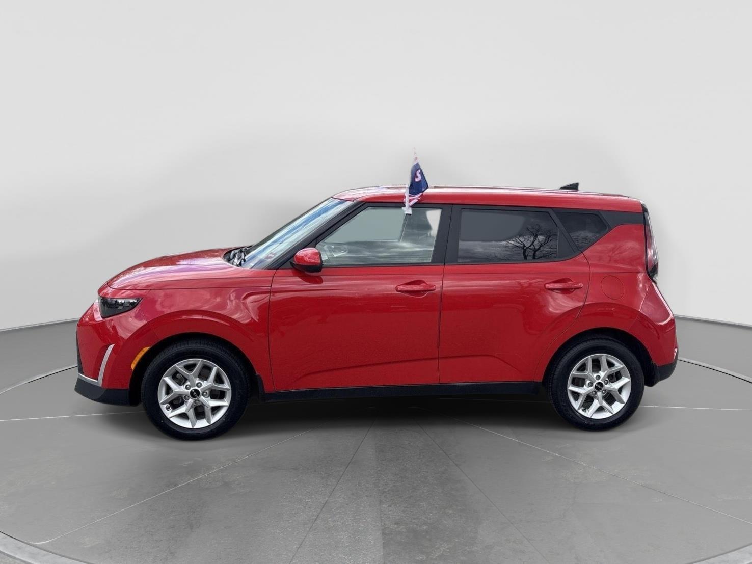 2023 Kia Soul 2.0L LX IVT's photo