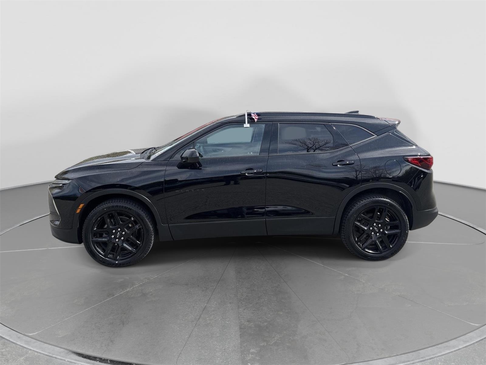 2023 Chevrolet Blazer 2.0T 2LT AWD's photo