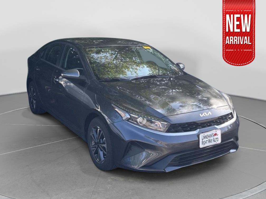 Gravity Gray 2024 Kia Forte Sedan Front-Wheel Drive Continuously Variable Transmission
