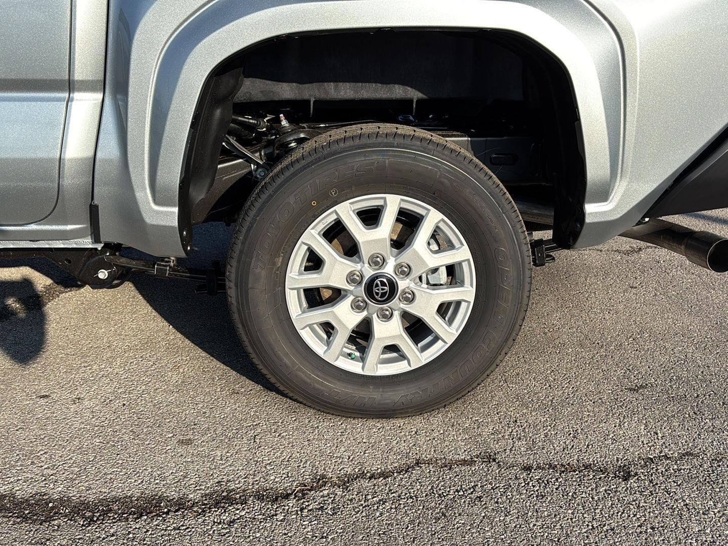 View vehicle photo 6