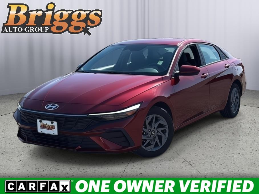 Ultimate Red 2024 Hyundai Elantra SEL FWD Sedan Front-Wheel Drive Continuously Variable Transmission