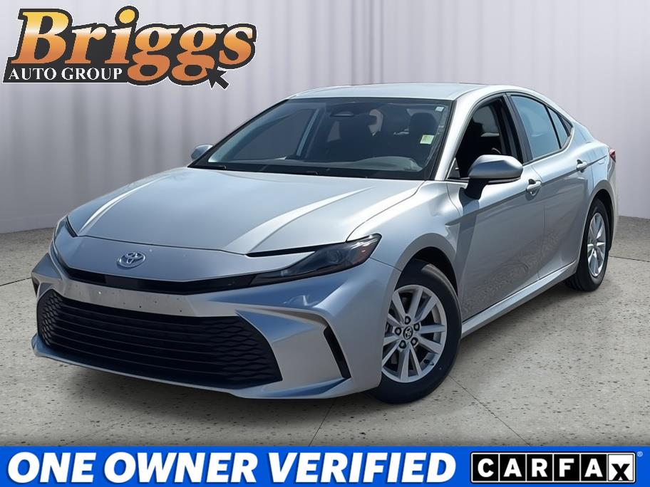 2025 Toyota Camry LE FWD Sedan Front-Wheel Drive Continuously Variable Transmission