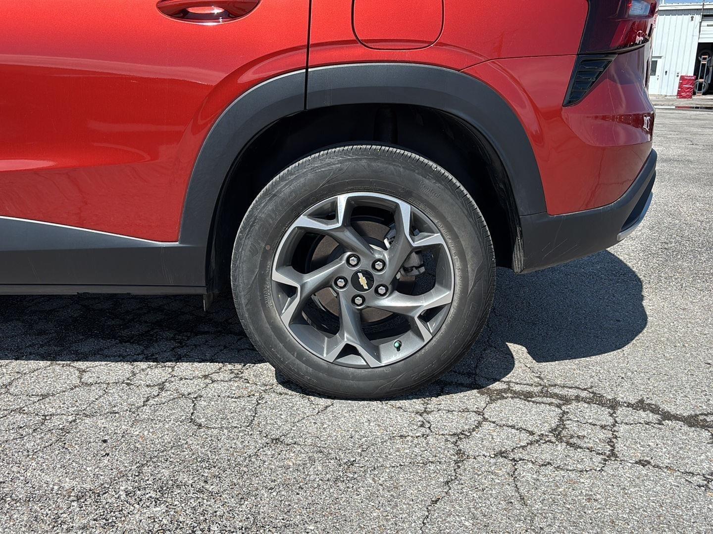 View vehicle photo 6