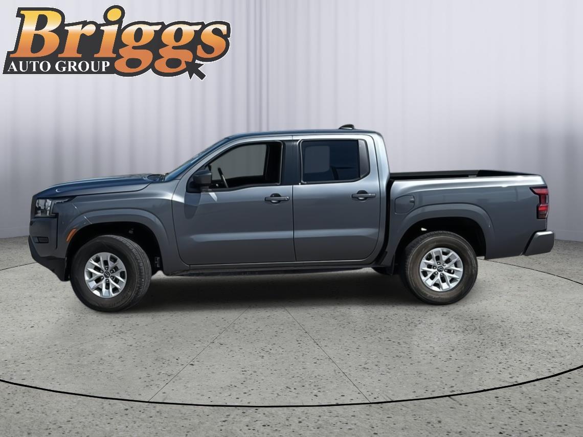 View vehicle photo 3