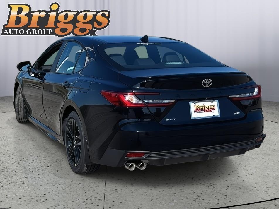 View vehicle photo 7