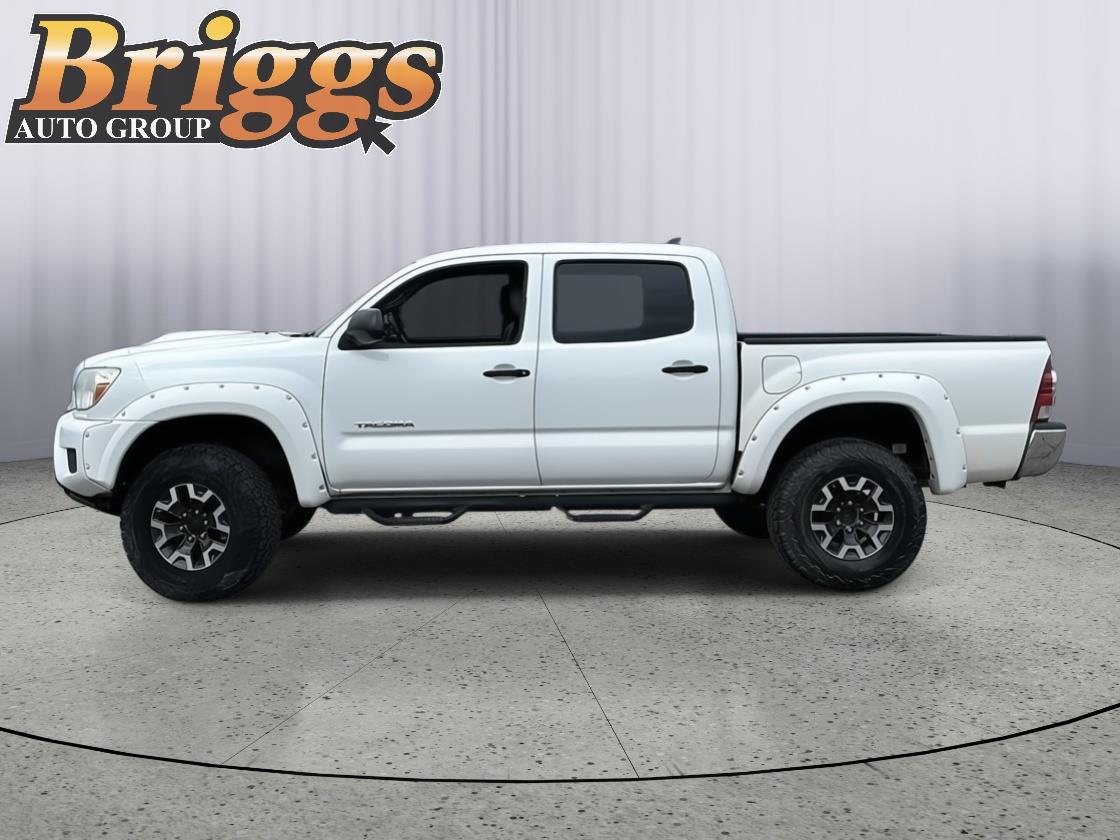 View vehicle photo 3