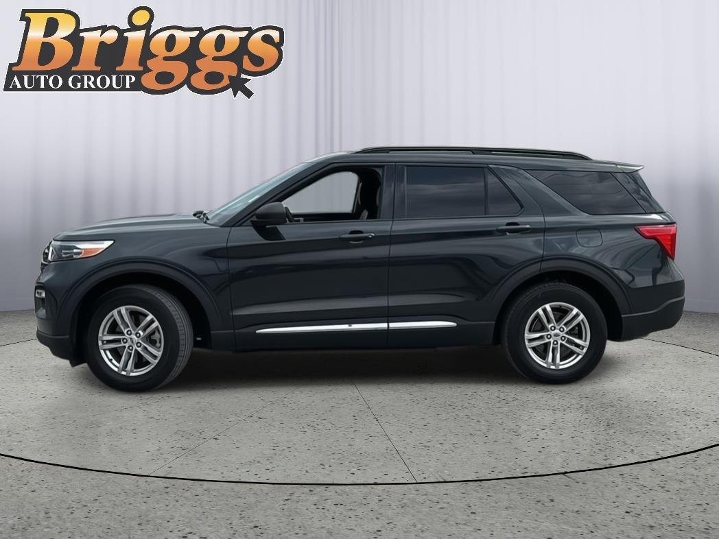 View vehicle photo 3