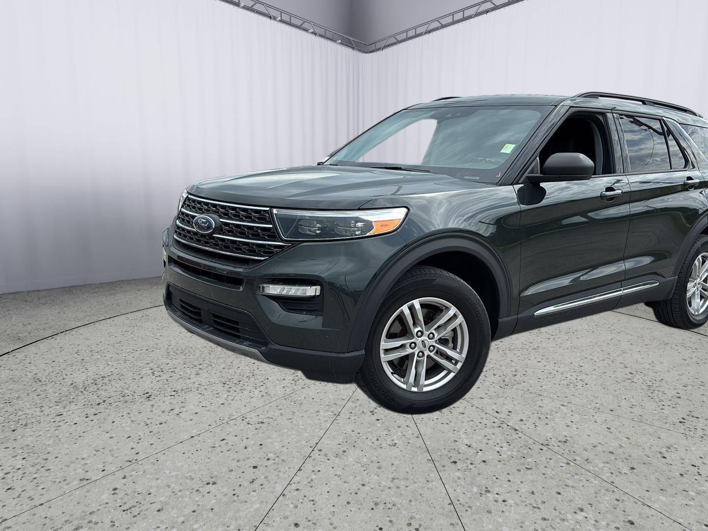 View vehicle photo 5
