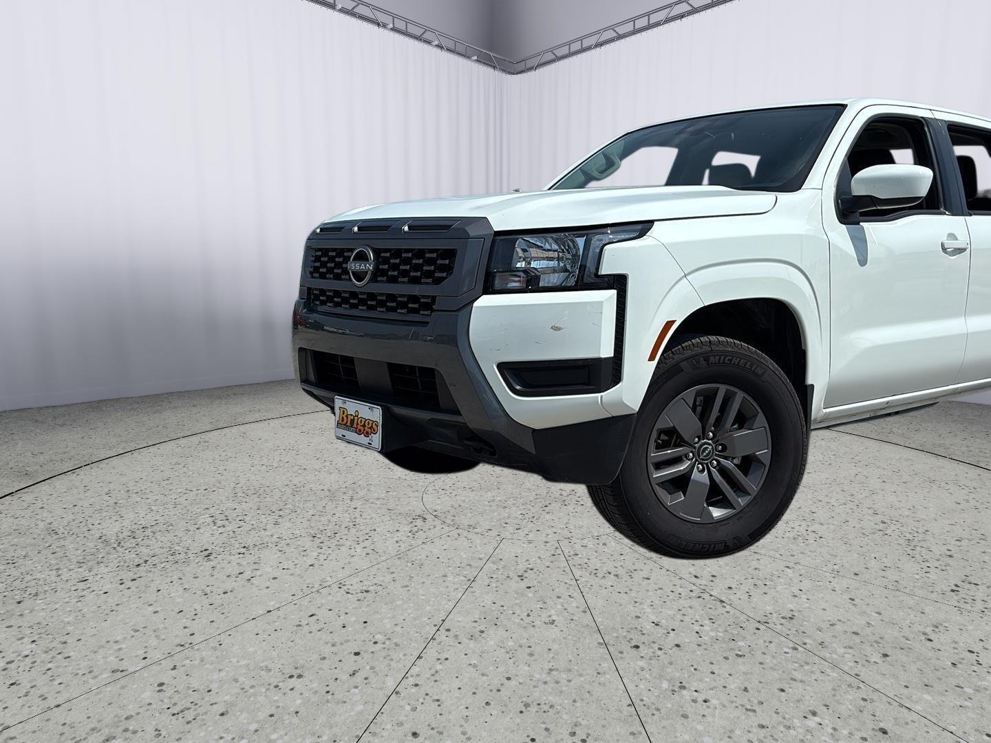 View vehicle photo 7