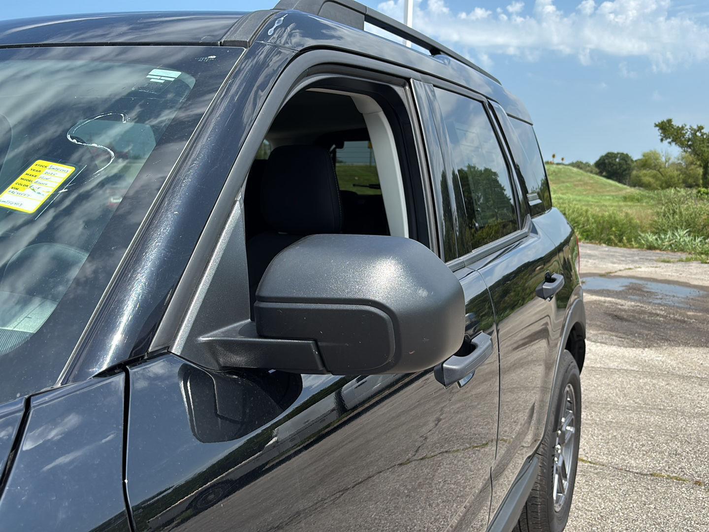 View vehicle photo 7