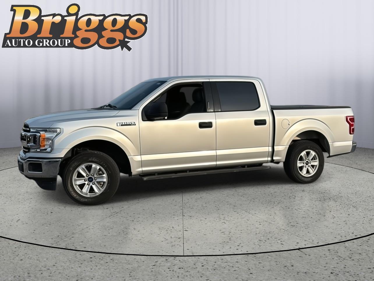 View vehicle photo 2