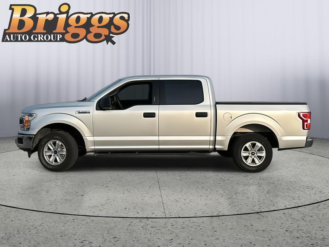 View vehicle photo 3
