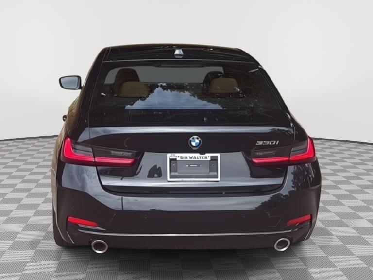 2025 BMW 3 Series 330i - Black Sapphire Metallic exterior view 10