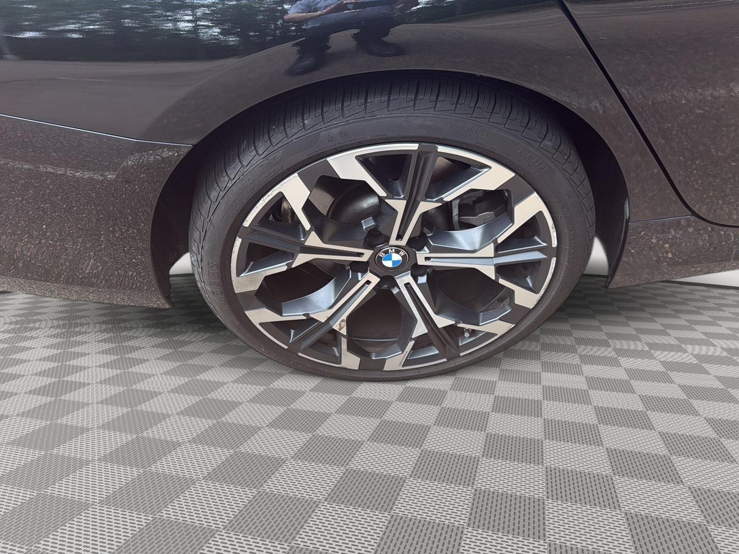 2025 BMW 3 Series 330i - Black Sapphire Metallic exterior view 16
