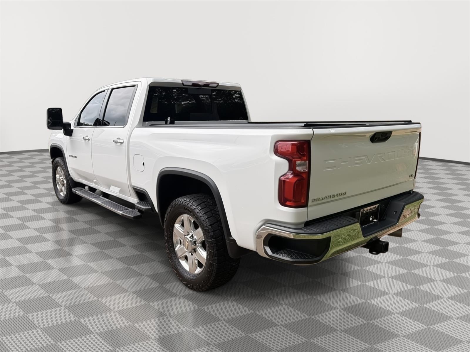 2022 Chevrolet Silverado 2500HD LTZ - Summit White exterior view 19
