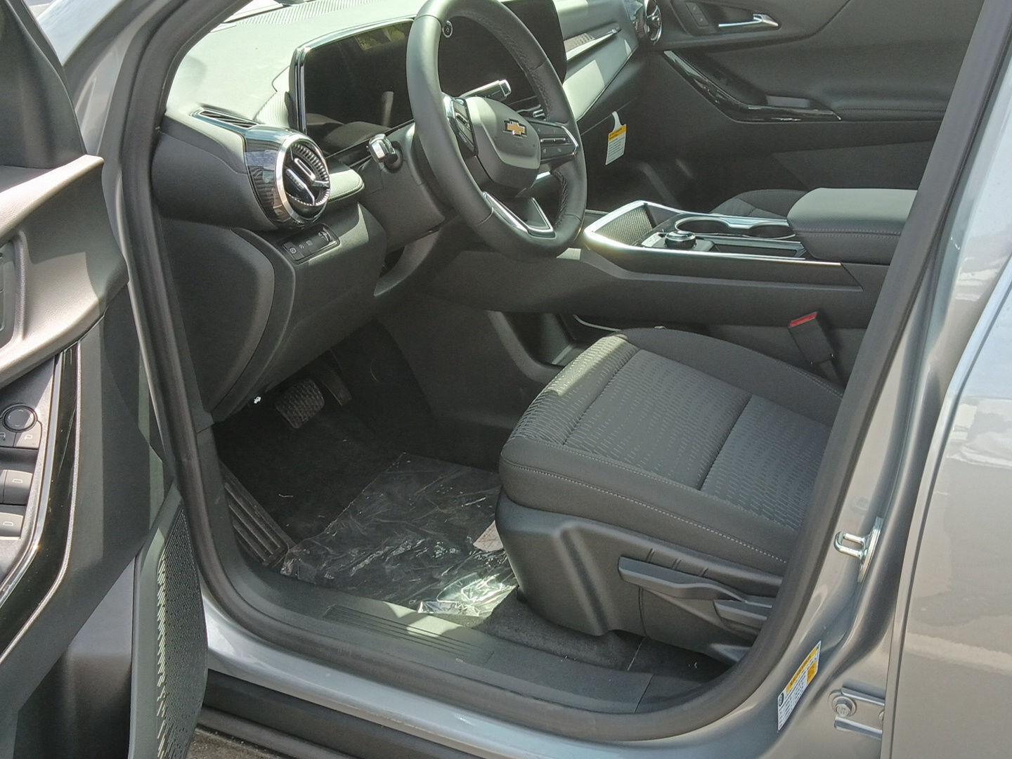 2027 Chevrolet Equinox FWD LT - Sterling Gray Metallic exterior view 12
