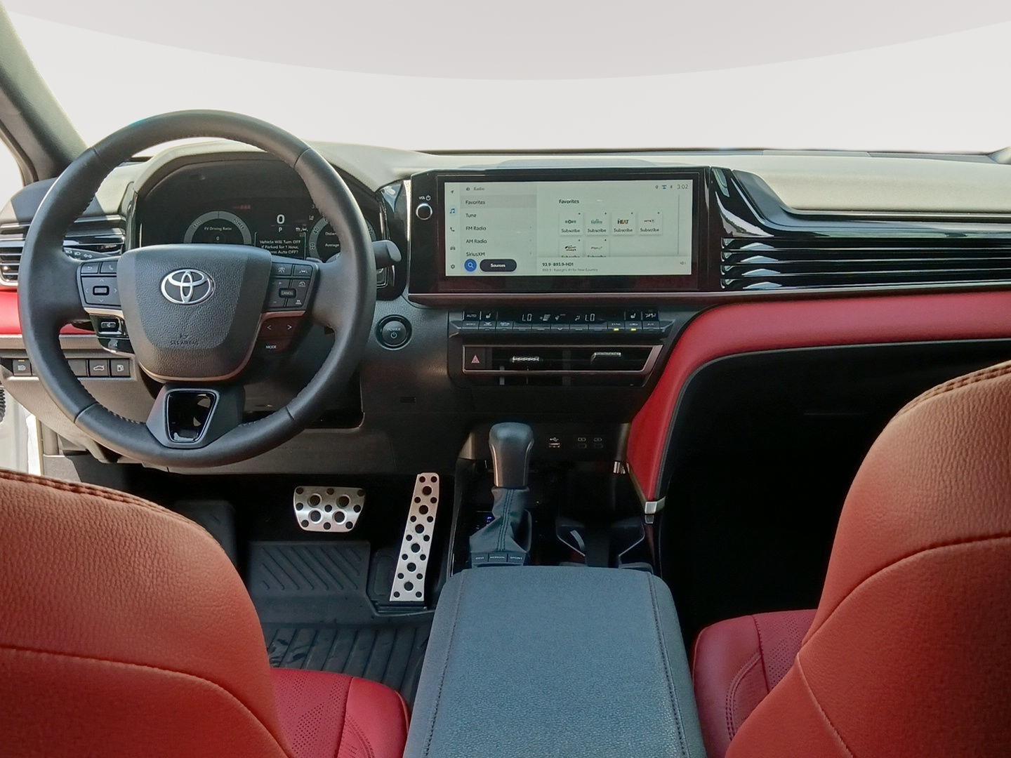 View vehicle photo 4