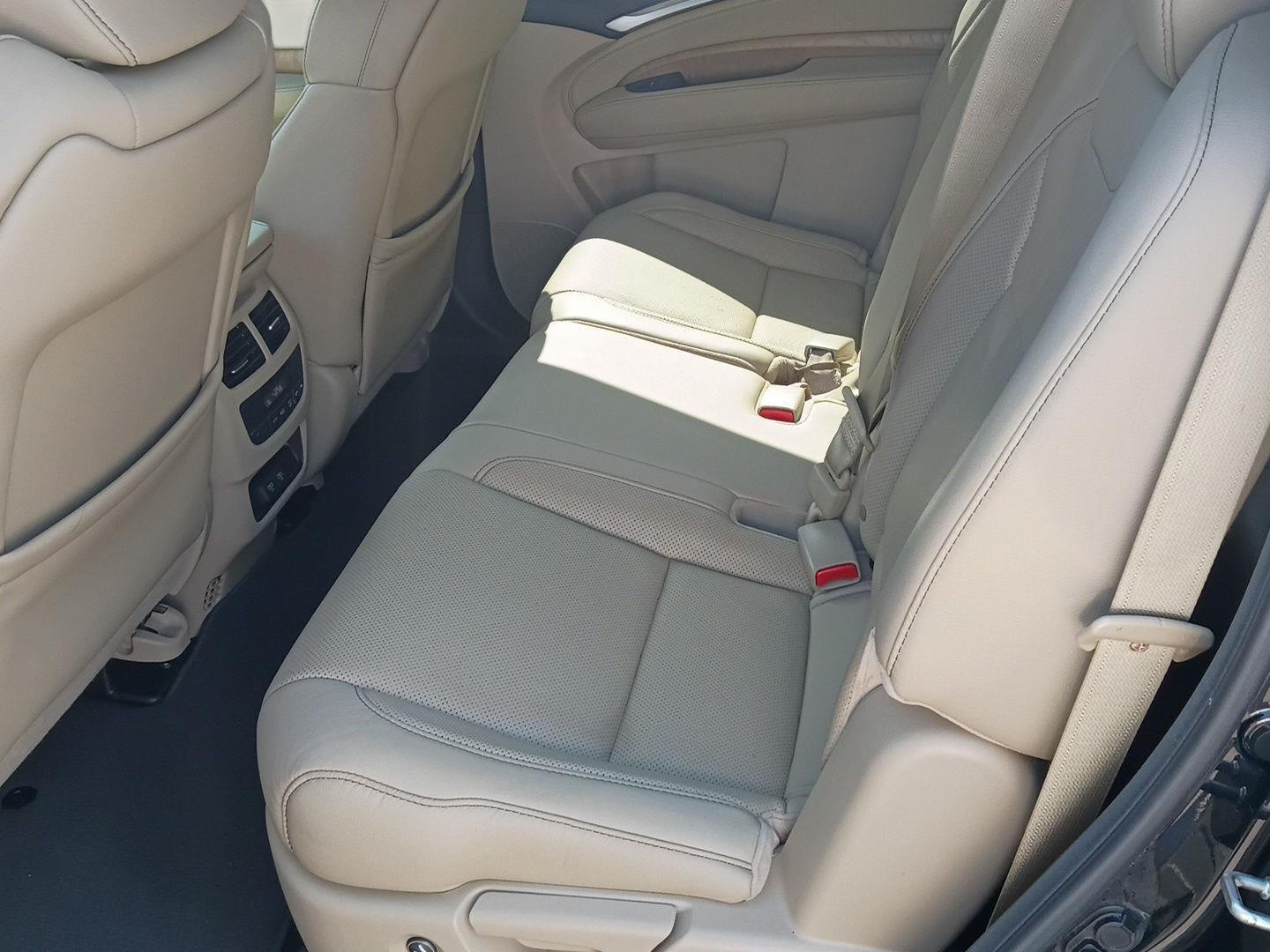 2019 Acura MDX w/Tech - Majestic Black Pearl exterior view 11