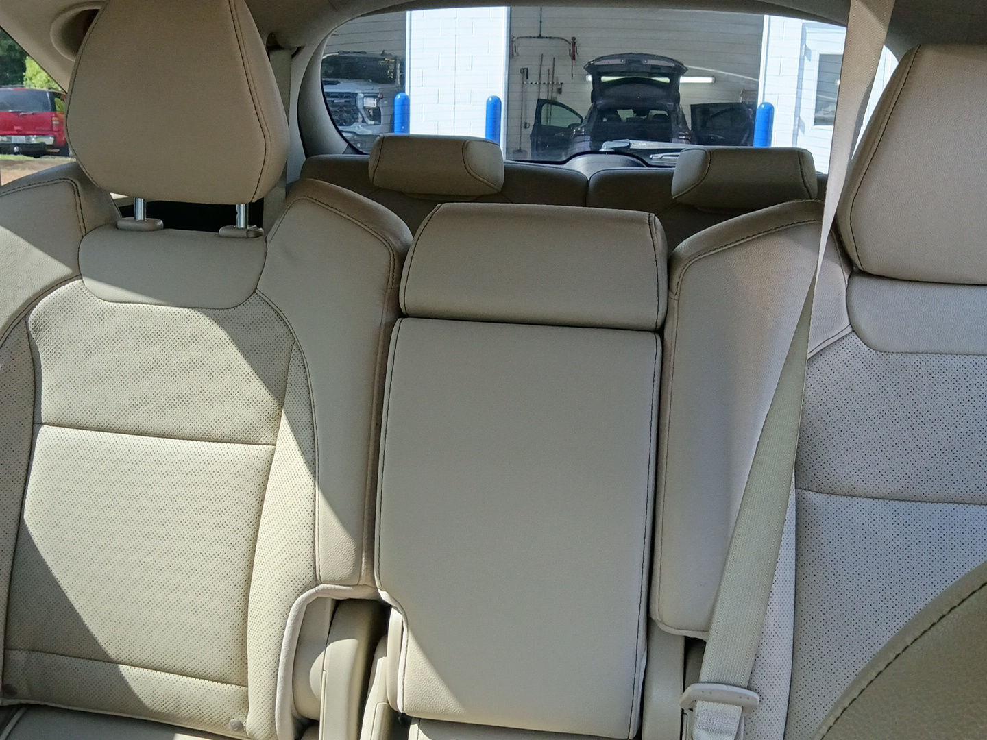 2019 Acura MDX w/Tech - Majestic Black Pearl exterior view 18