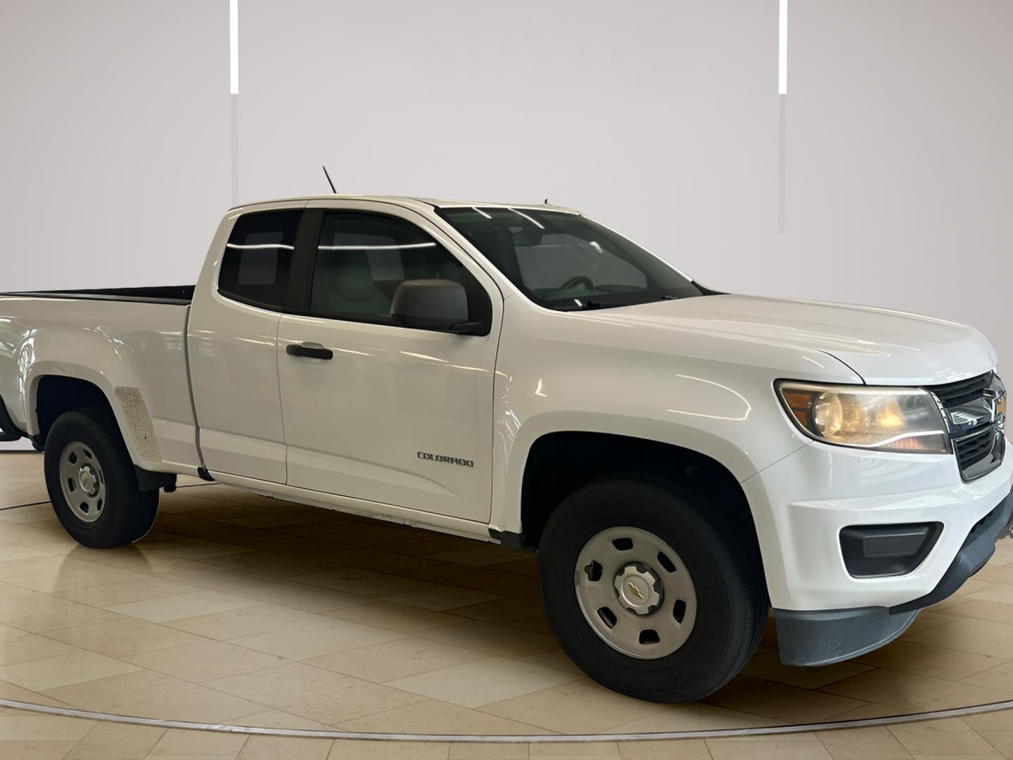 Summit White 2017 Chevrolet Colorado Pickup Truck 4X2 6-Speed Automatic