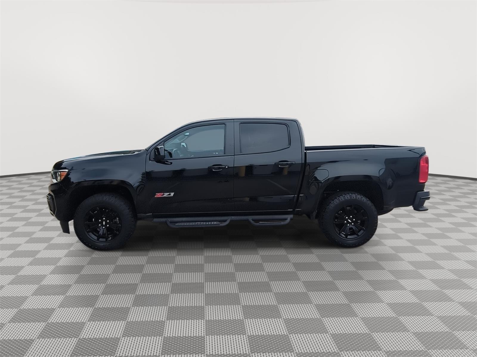 View vehicle photo 2