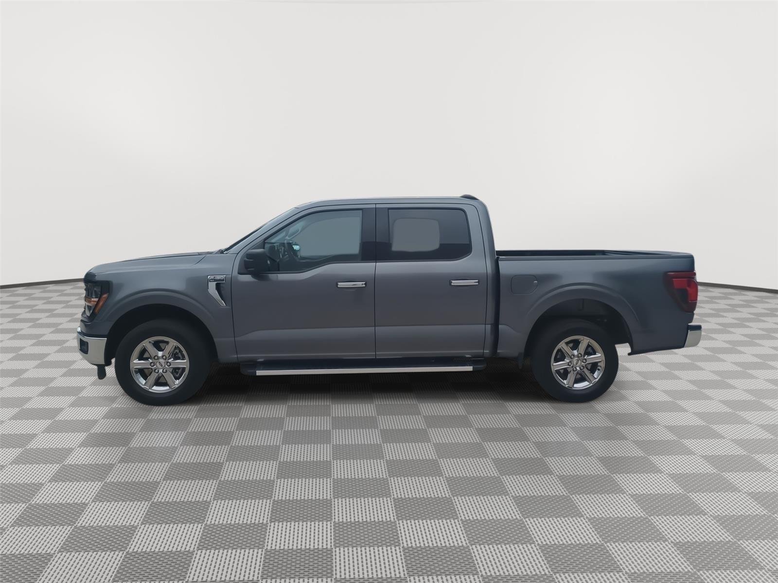 2025 Ford F-150 XLT - Carbonized Gray exterior view 8