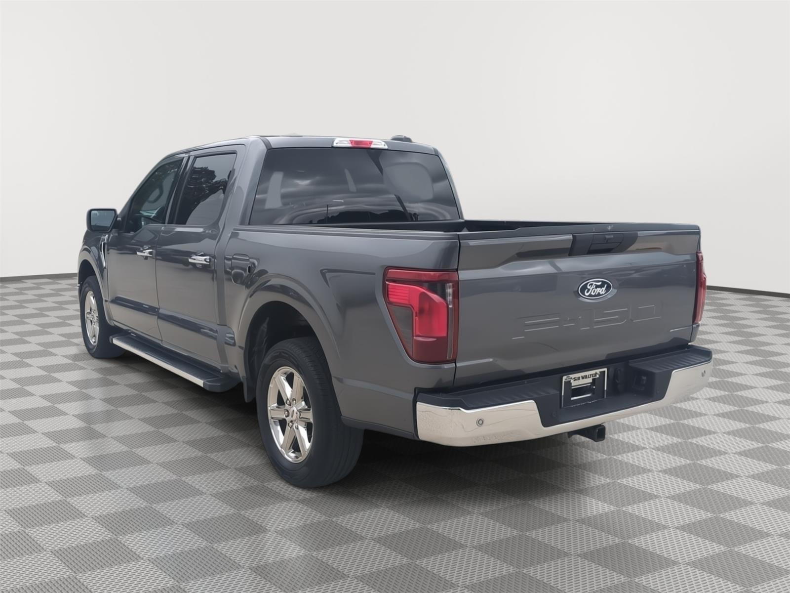 2025 Ford F-150 XLT - Carbonized Gray exterior view 9