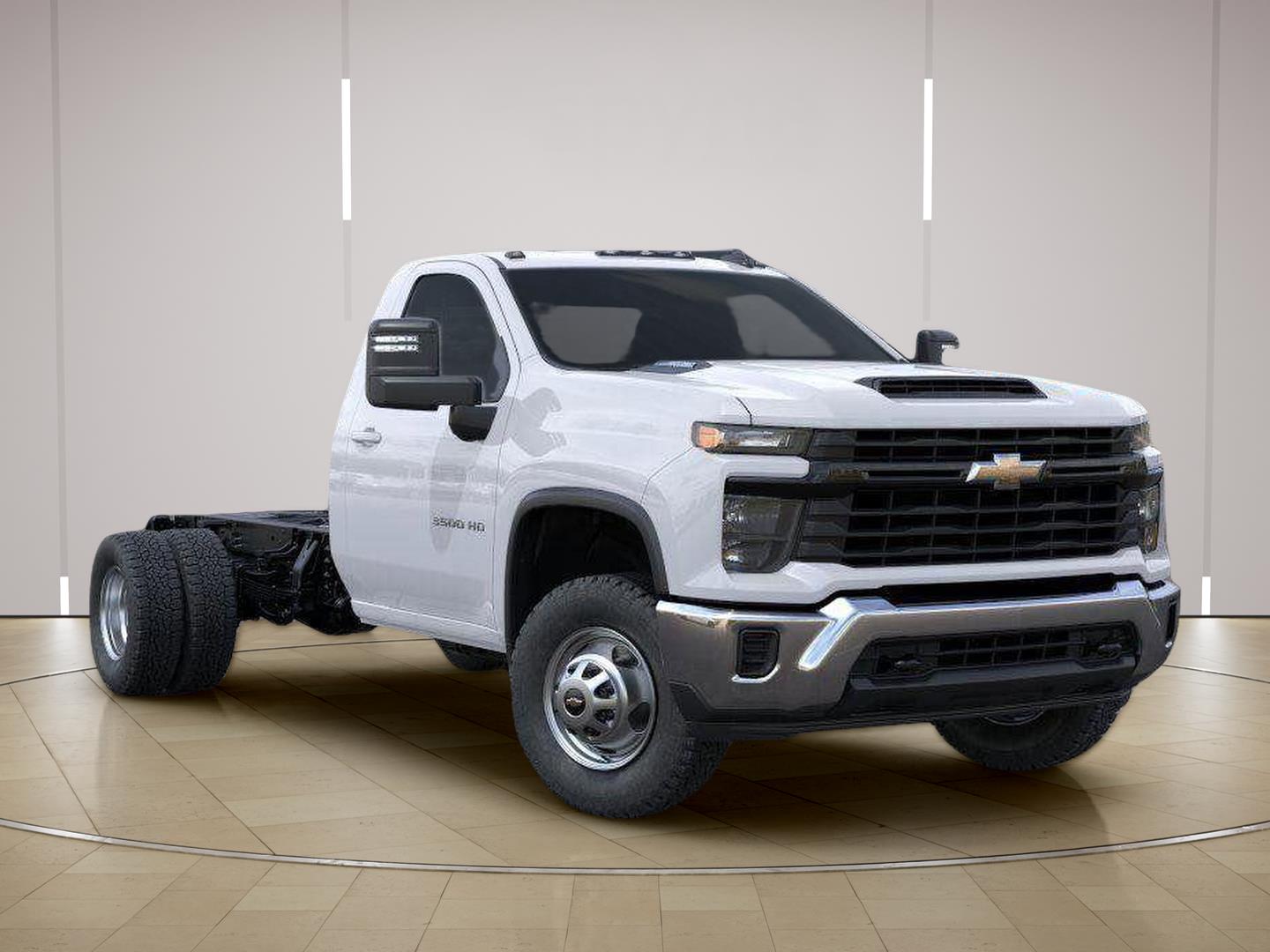 2025 Chevrolet Silverado 3500HD CC