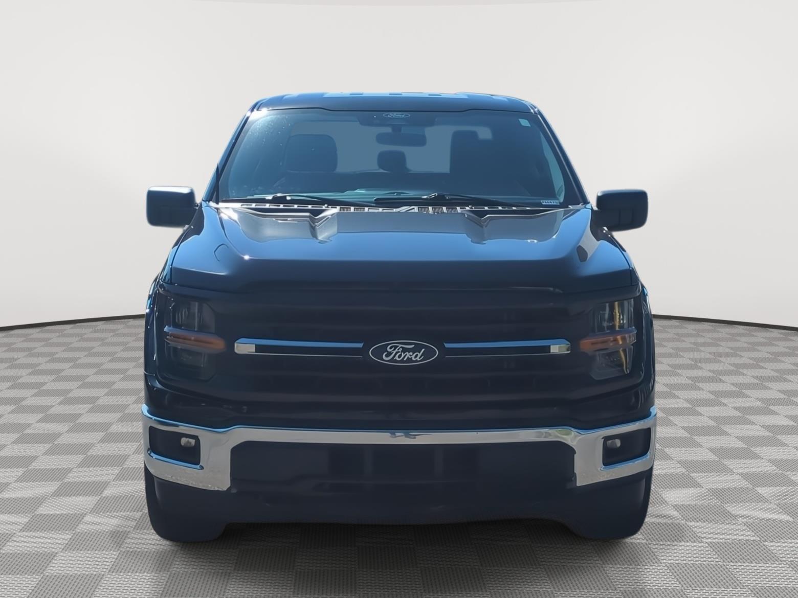 2025 Ford F-150 XLT - Agate Black exterior view 14