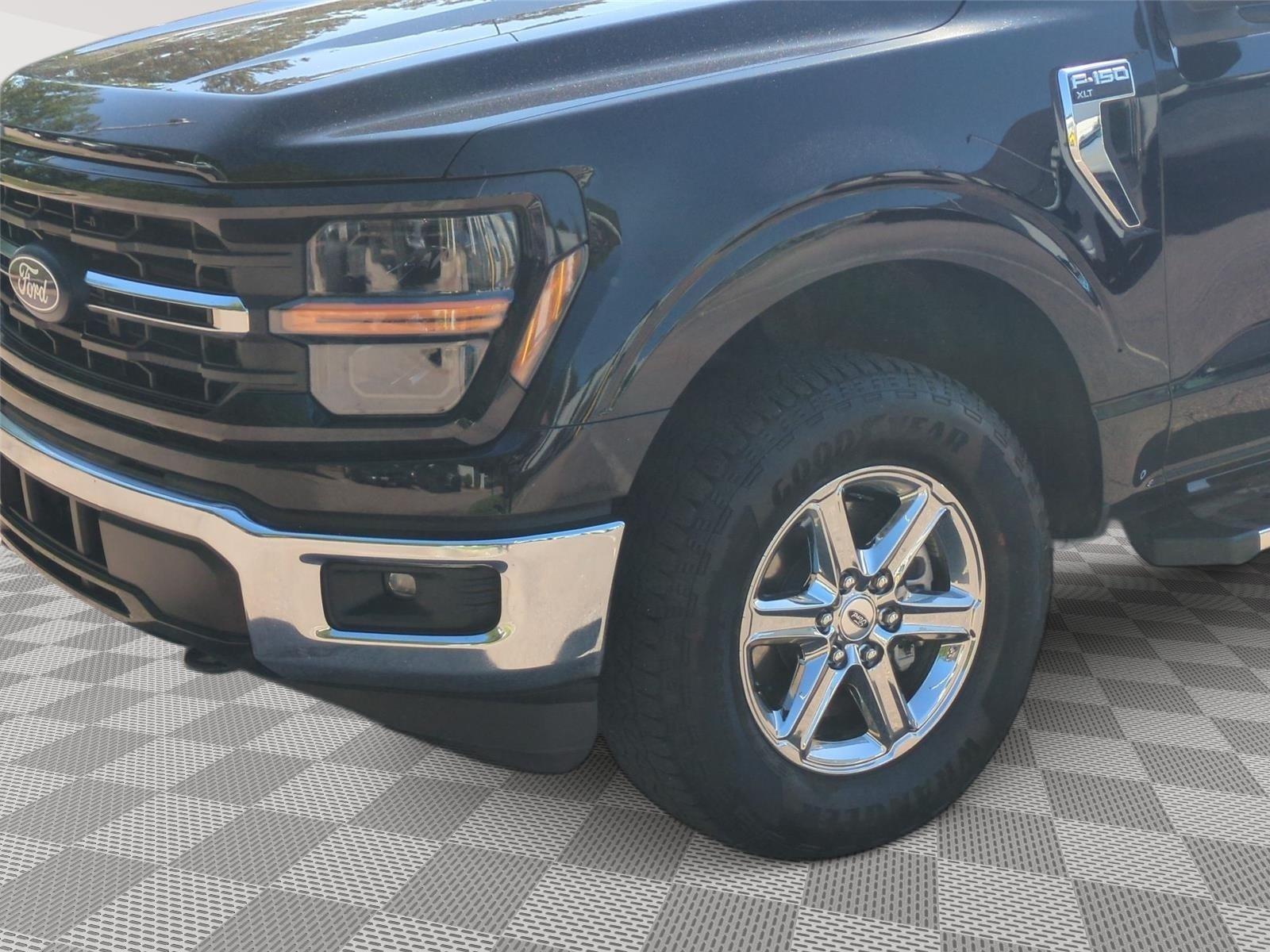 2025 Ford F-150 XLT - Agate Black exterior view 15