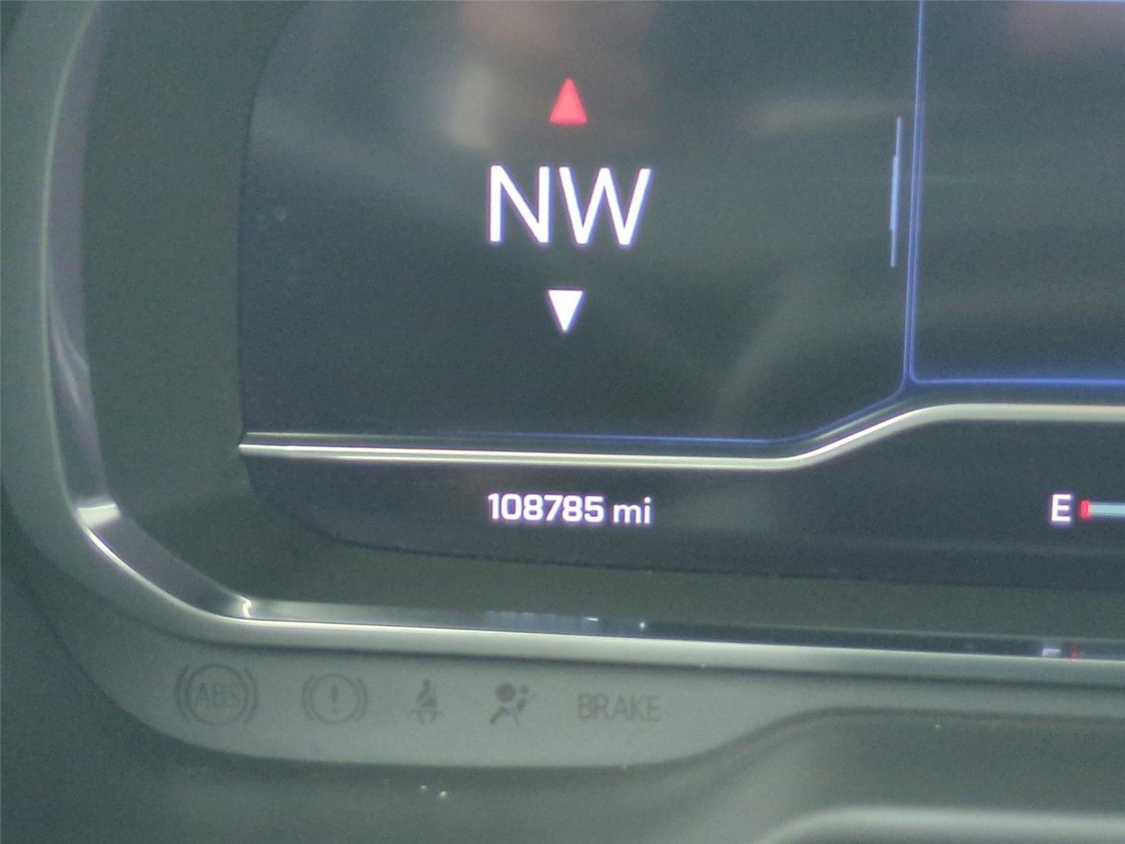 2022 Chevrolet Tahoe Z71 - Summit White exterior view 20