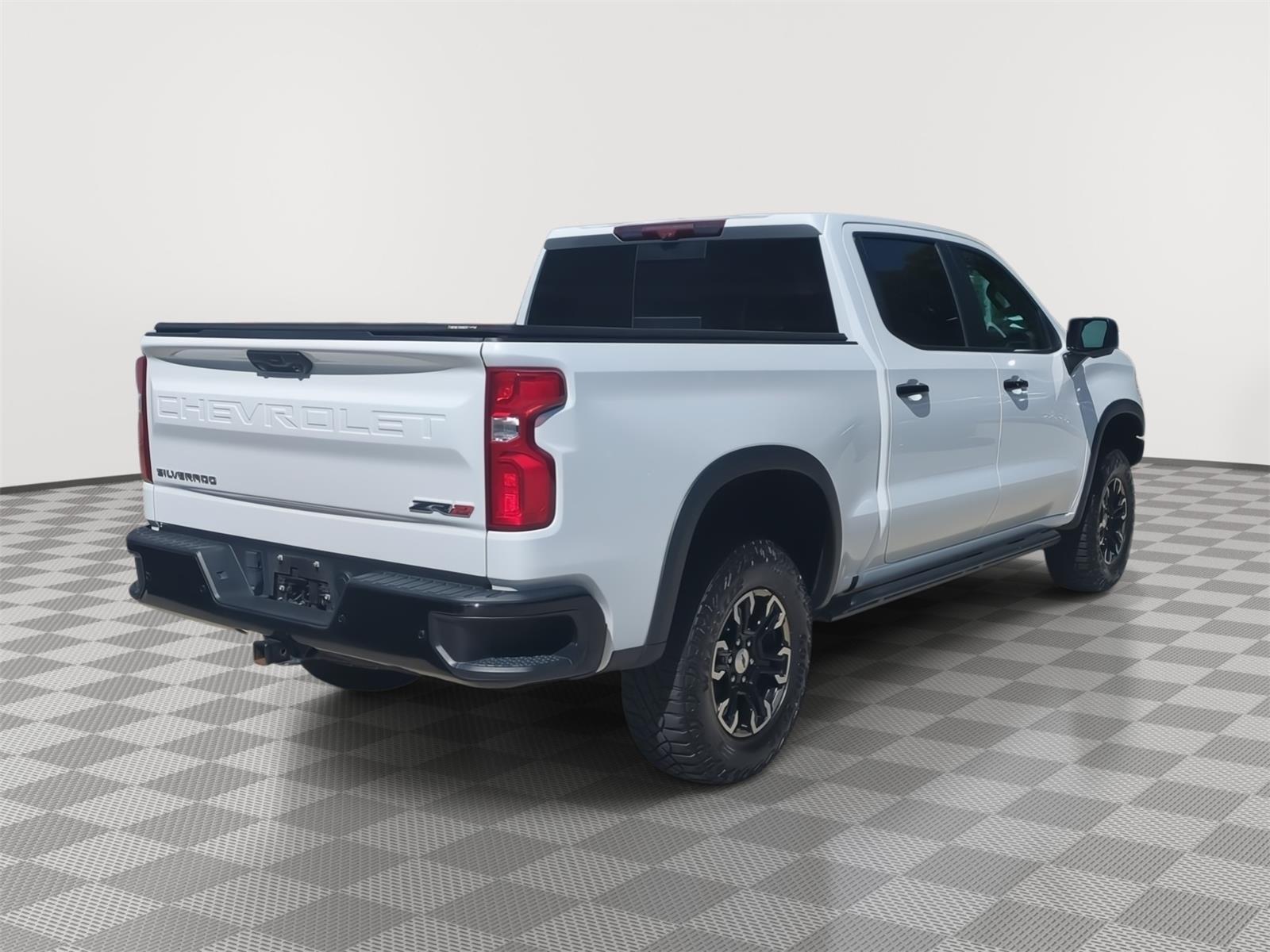 2023 Chevrolet Silverado 1500 ZR2 - Summit White exterior view 11