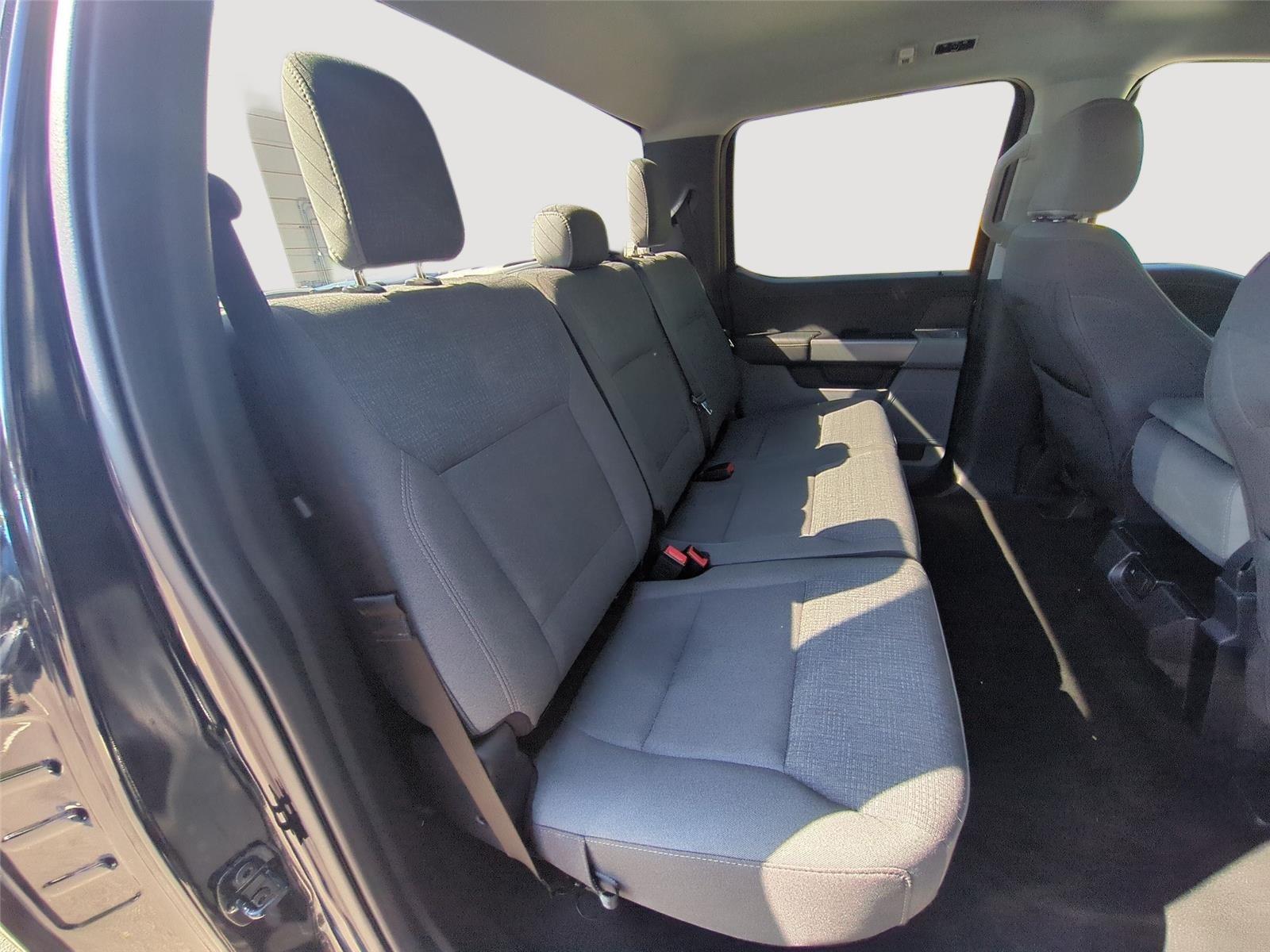 2025 Ford F-150 XLT - Agate Black exterior view 5
