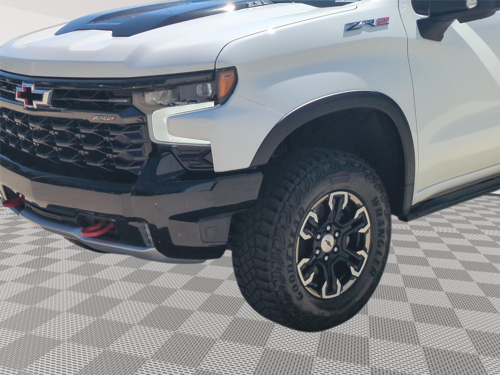 2023 Chevrolet Silverado 1500 ZR2 - Summit White exterior view 15