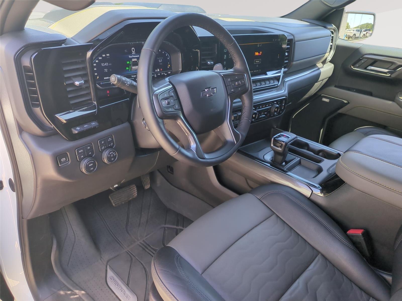 2023 Chevrolet Silverado 1500 ZR2 - Summit White exterior view 5