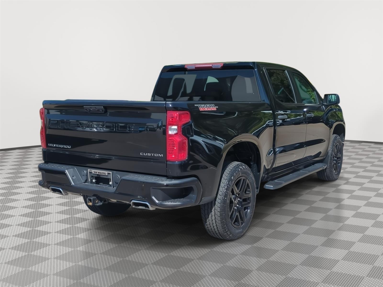 2024 Chevrolet Silverado 1500 Custom Trail Boss - Black exterior view 8
