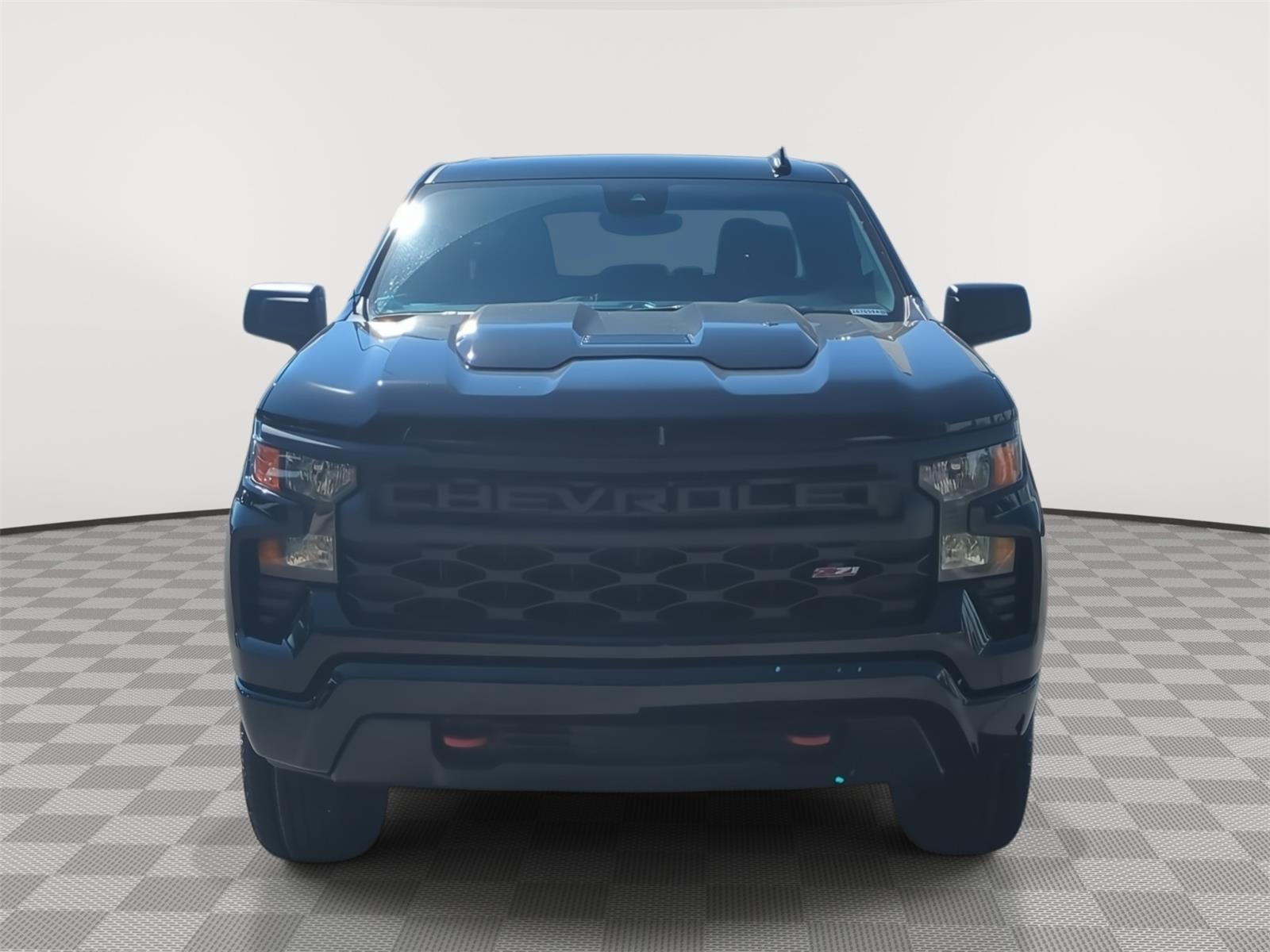 2024 Chevrolet Silverado 1500 Custom Trail Boss - Black exterior view 11