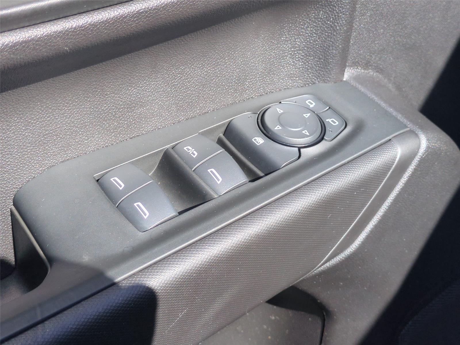 2024 Chevrolet Silverado 1500 Custom Trail Boss - Black exterior view 16