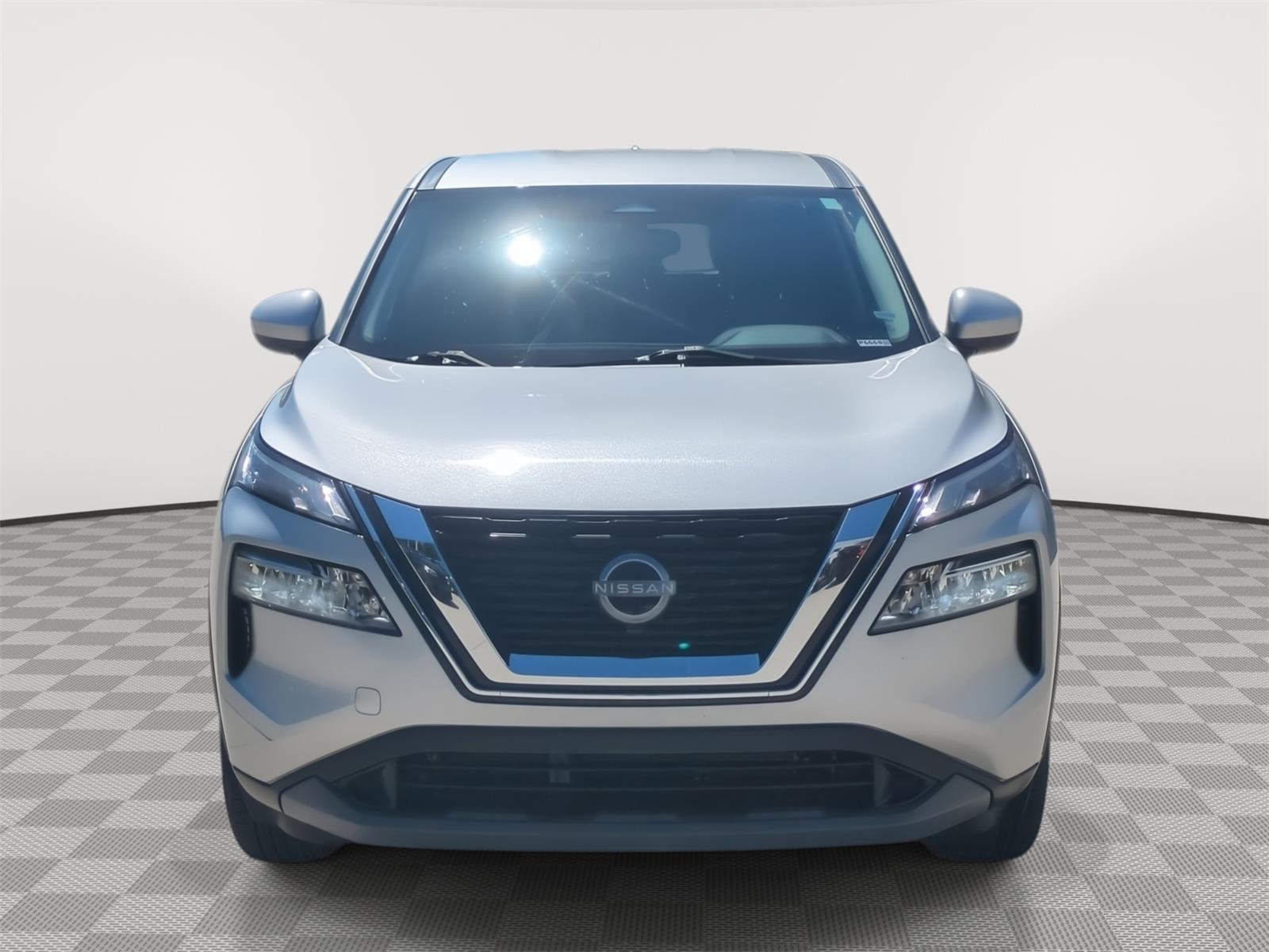 2023 Nissan Rogue SV - Brilliant Silver Metallic exterior view 16
