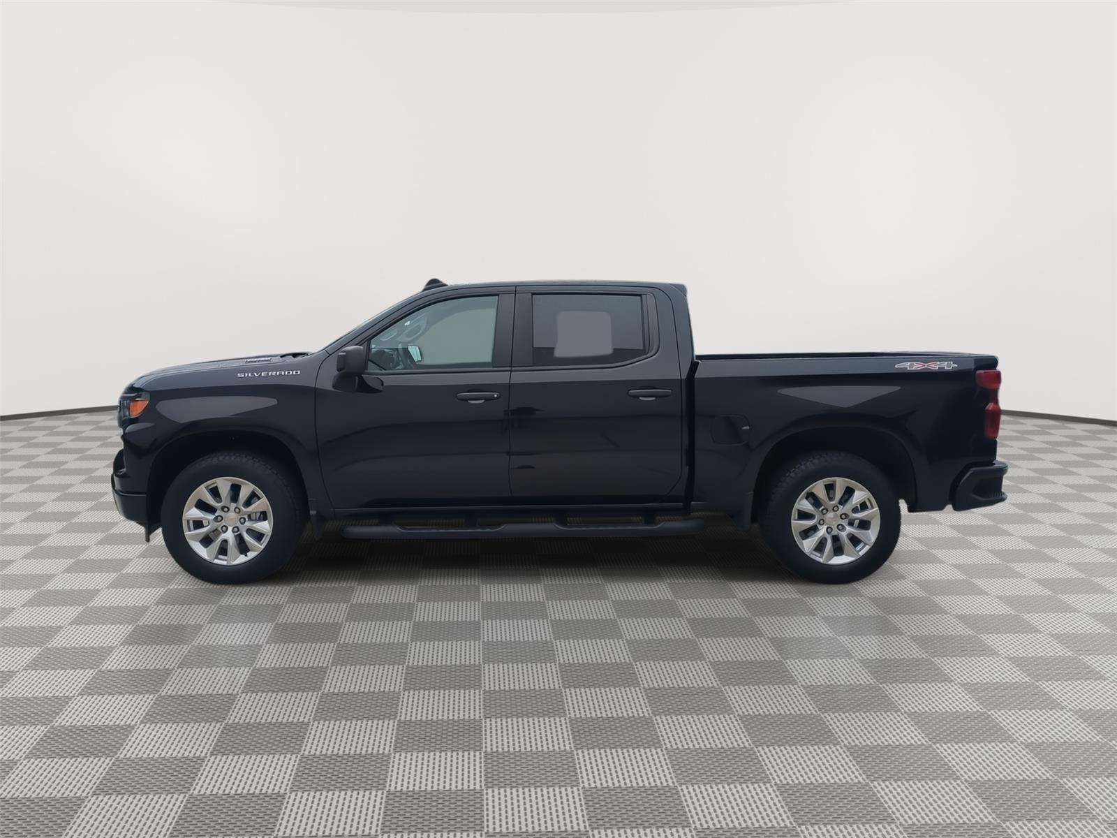 2025 Chevrolet Silverado 1500 Custom - Black exterior view 8